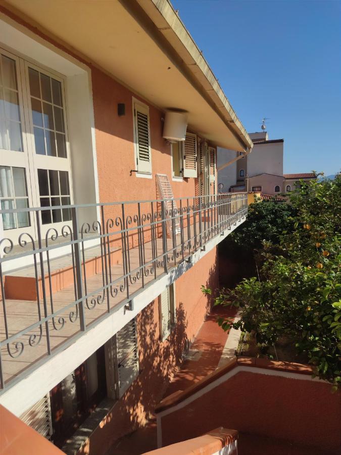 Appartamento Moderno Rustico Olbia Exterior foto